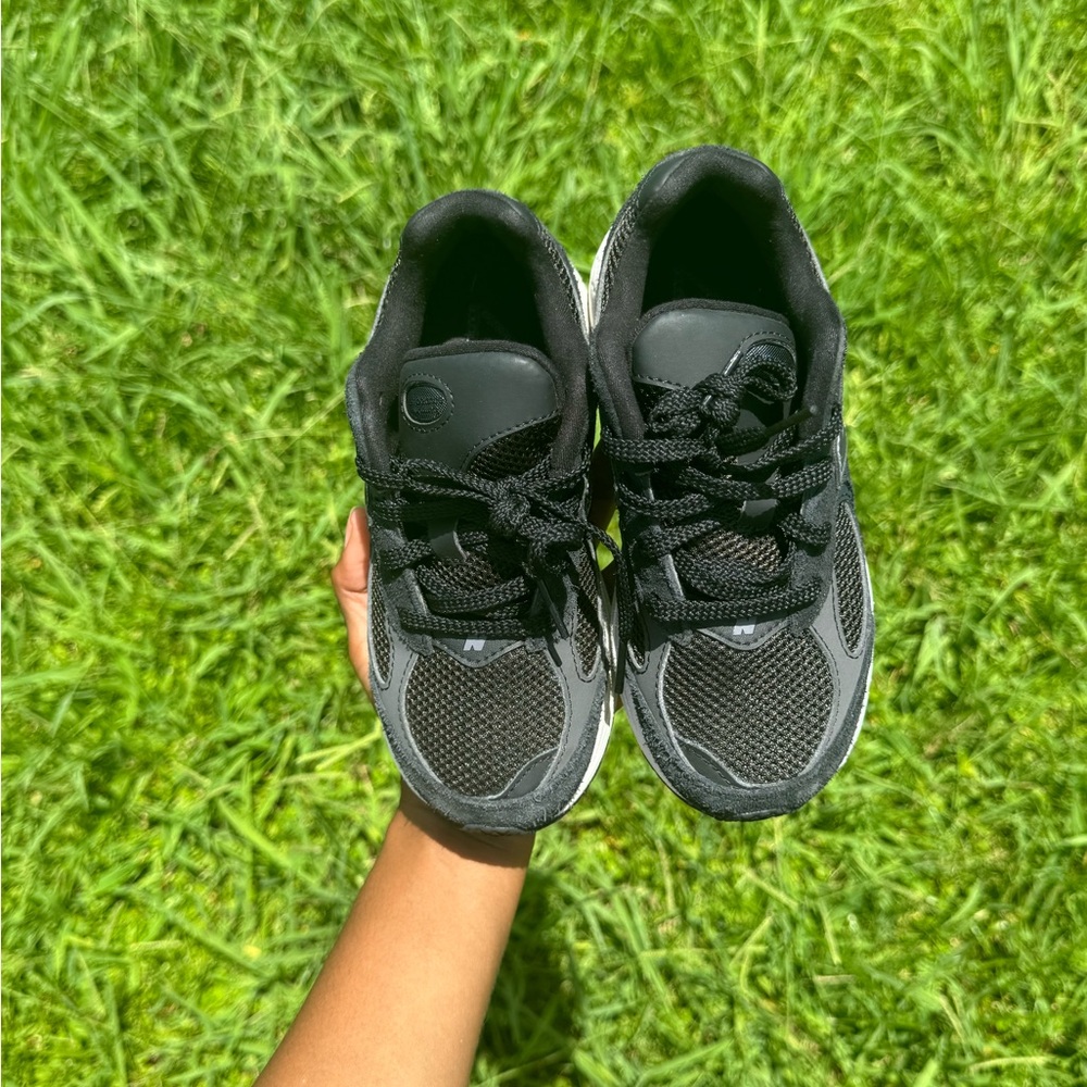 New Balance Black and White Athletic Shoes - Picture 2 of 7